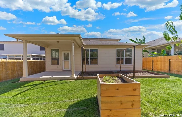 2725 Sterling Way Schertz, TX 78108