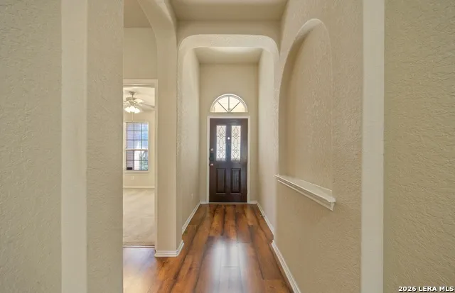 2725 Sterling Way Schertz, TX 78108