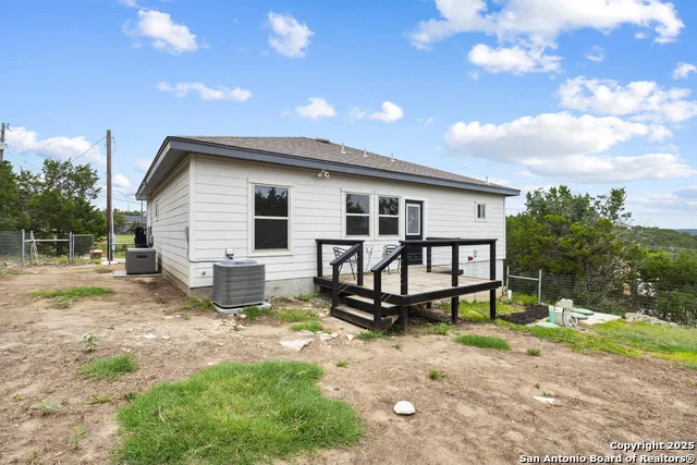 924 SCENIC HILLS DR Canyon Lake, TX 78133