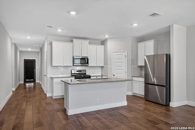 781 Rushing Banks Cibolo, TX 78108