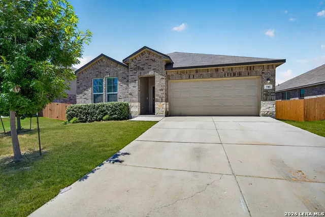 781 Rushing Banks Cibolo, TX 78108