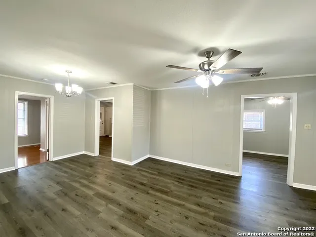 178 SWEETBRIAR AVE San Antonio, TX 78228