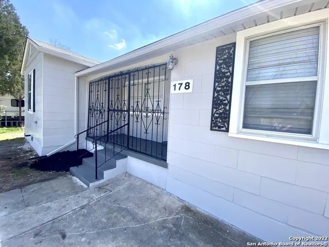 178 SWEETBRIAR AVE San Antonio, TX 78228