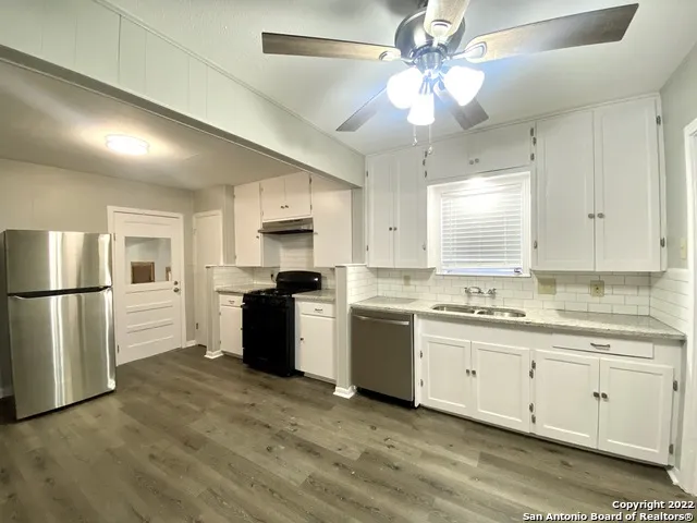 178 SWEETBRIAR AVE San Antonio, TX 78228