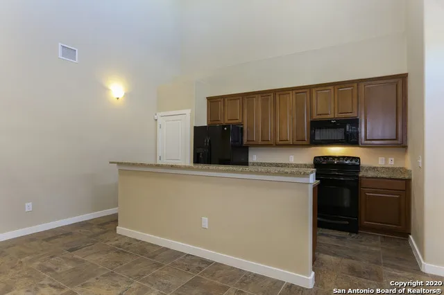 213 Circle Ct Pleasanton, TX 78064