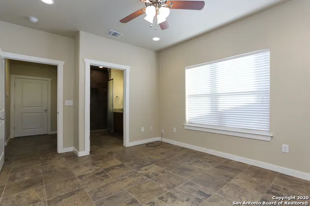 213 Circle Ct Pleasanton, TX 78064