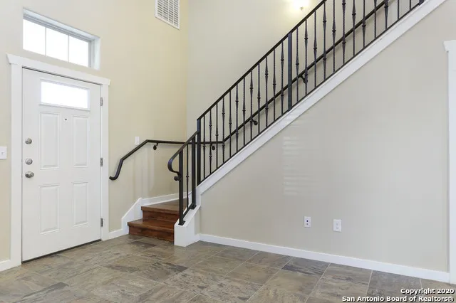 213 Circle Ct Pleasanton, TX 78064