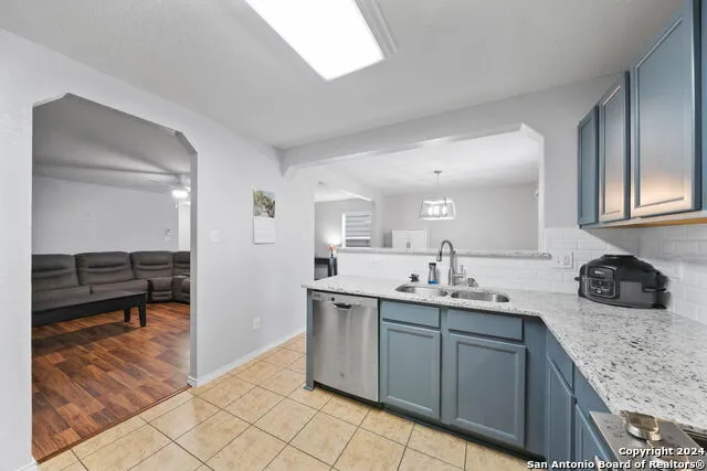 9227 Silver Vis San Antonio, TX 78254