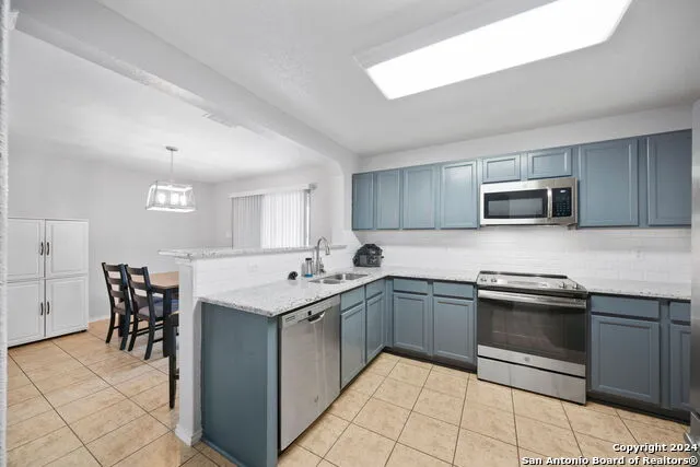 9227 Silver Vis San Antonio, TX 78254