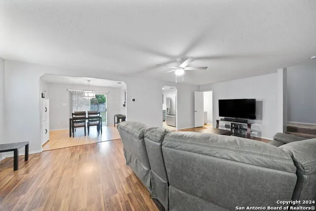 9227 Silver Vis San Antonio, TX 78254