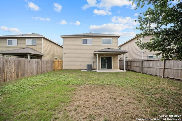 9227 Silver Vis San Antonio, TX 78254