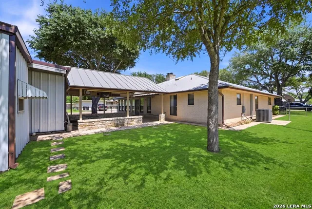 901 Gentilz Castroville, TX 78009