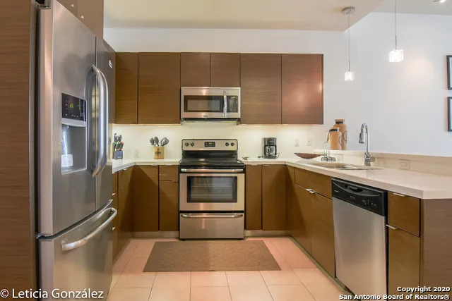 17902 LA CANTERA PKWY Unit 103 San Antonio, TX 78257