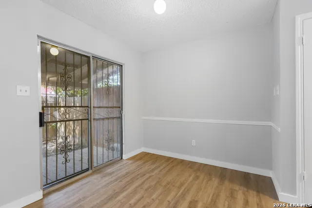 6714 WINDSOR HOLW San Antonio, TX 78239