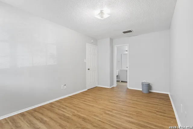 6714 WINDSOR HOLW San Antonio, TX 78239