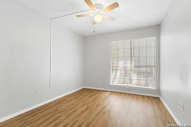 6714 WINDSOR HOLW San Antonio, TX 78239