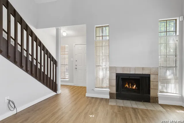 6714 WINDSOR HOLW San Antonio, TX 78239