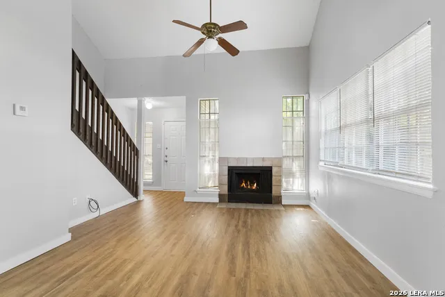 6714 WINDSOR HOLW San Antonio, TX 78239