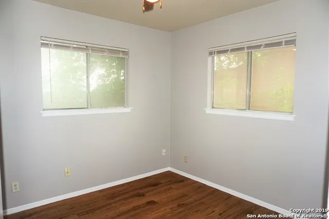 202 BRENDA DR Converse, TX 78109