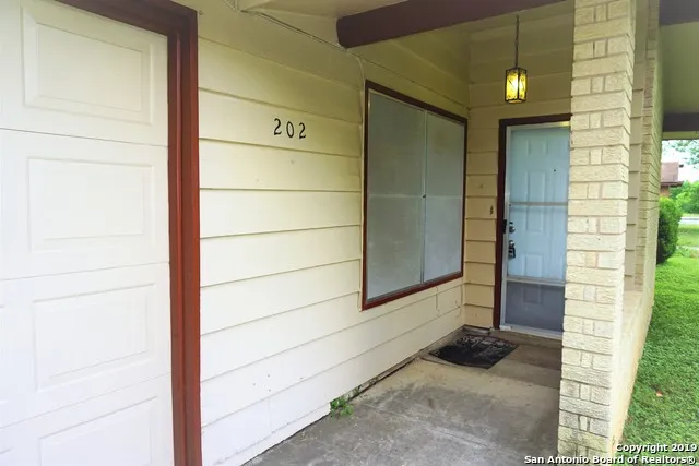 202 BRENDA DR Converse, TX 78109