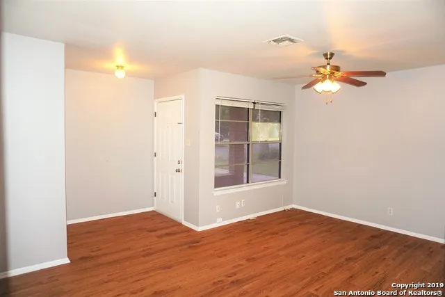 202 BRENDA DR Converse, TX 78109