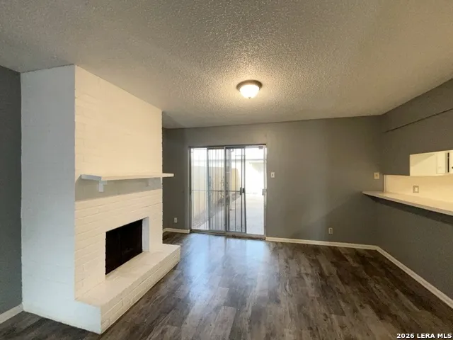 8731 Tradewind Dr Windcrest, TX 78239