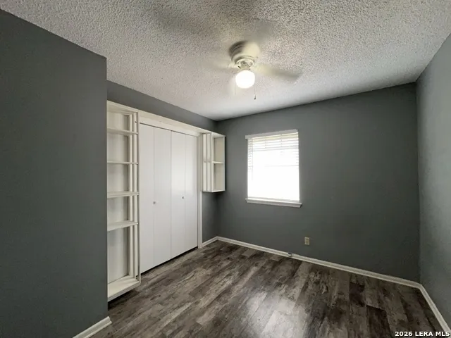 8731 Tradewind Dr Windcrest, TX 78239