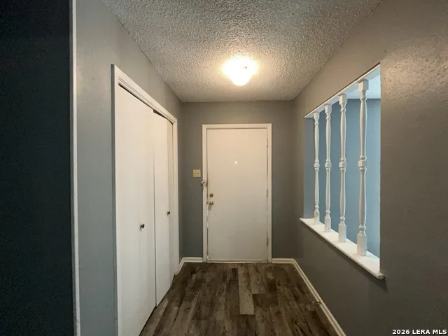 8731 Tradewind Dr Windcrest, TX 78239