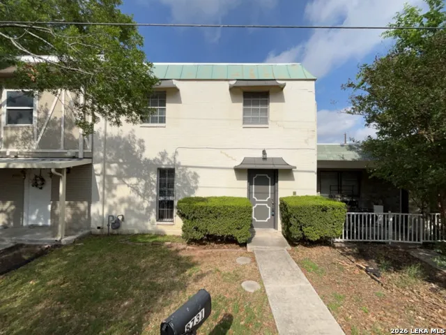 8731 Tradewind Dr Windcrest, TX 78239