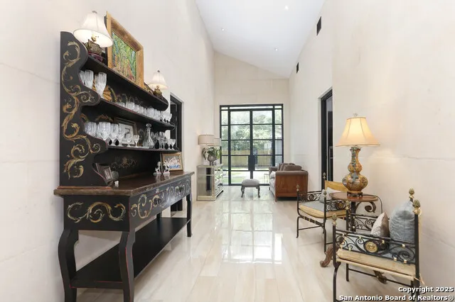 182 E EDGEWOOD PL Alamo Heights, TX 78209