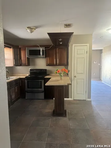 1455 Timber Valley Unit 0 Eagle Pass, TX 78852