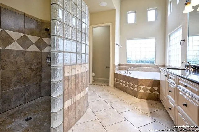 1159 LEGACY DR New Braunfels, TX 78130