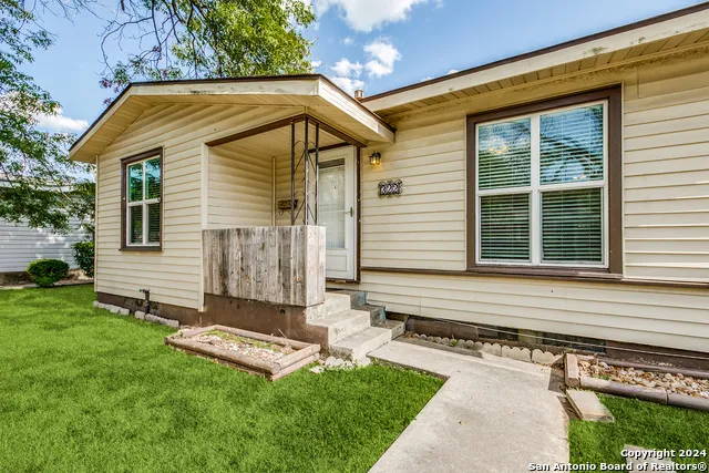 322 BYRNES DR San Antonio, TX 78209