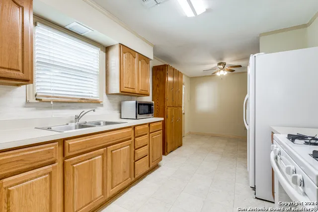 322 BYRNES DR San Antonio, TX 78209