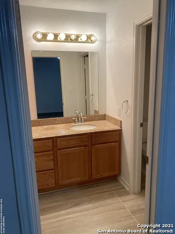 13618 WOODSTONE WAY San Antonio, TX 78233