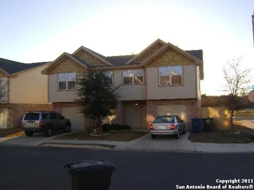 13618 WOODSTONE WAY San Antonio, TX 78233