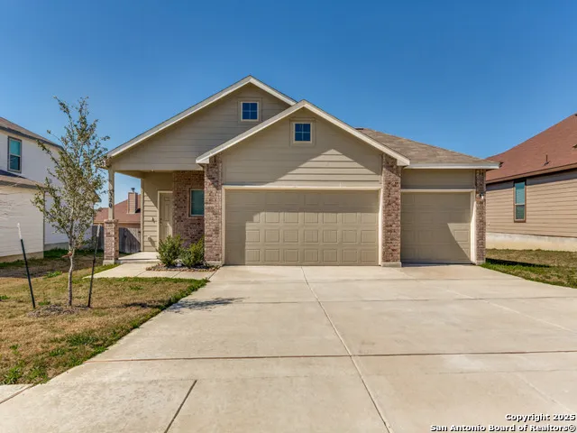 320 Saddle Leaf Cibolo, TX 78108