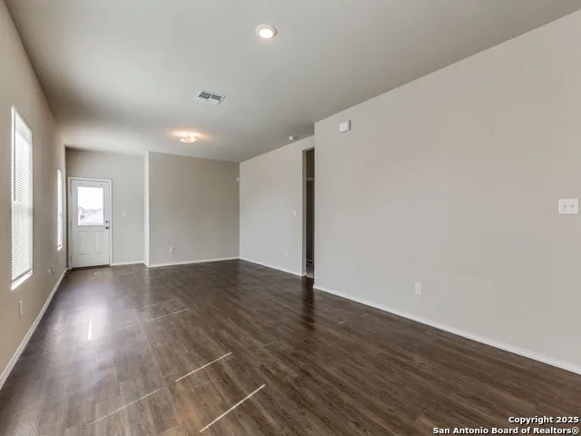 320 Saddle Leaf Cibolo, TX 78108