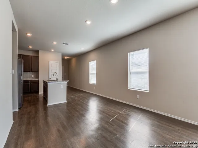 320 Saddle Leaf Cibolo, TX 78108