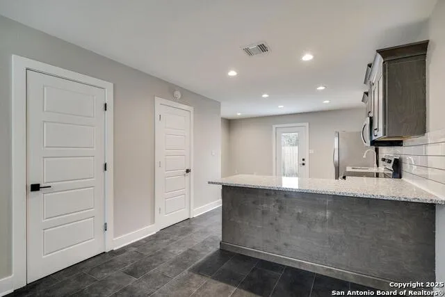 349 WILL ROGERS DR Unit B Spring Branch, TX 78070