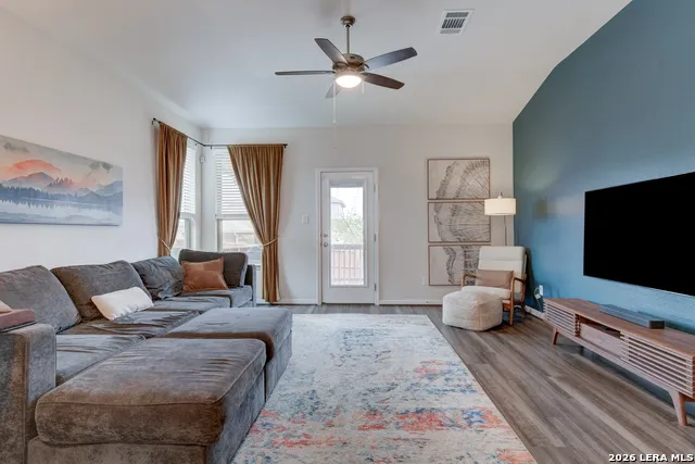 4807 Night Herder St Hedwig, TX 78152