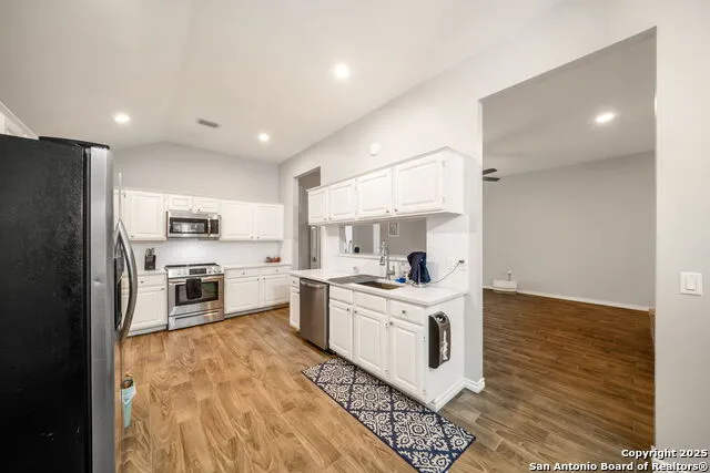 13511 Thessaly Universal City, TX 78148