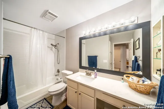 13511 Thessaly Universal City, TX 78148