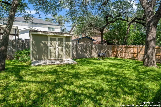13511 Thessaly Universal City, TX 78148