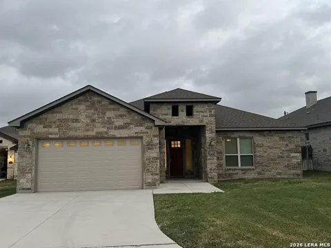 4811 Viewcrest Rd.