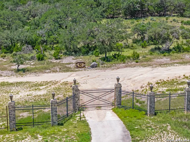 23374 S STATE HIGHWAY 55 Barksdale, TX 78828