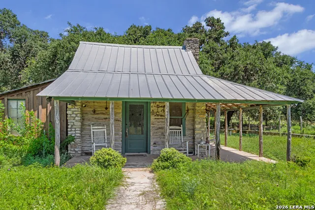 23374 S STATE HIGHWAY 55 Barksdale, TX 78828