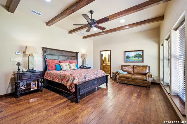 106 County Road 253 Poth, TX 78147