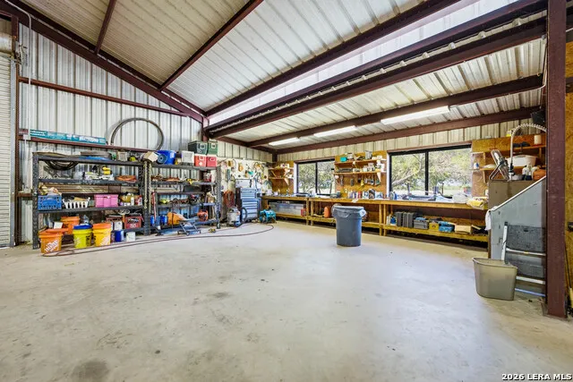 106 County Road 253 Poth, TX 78147