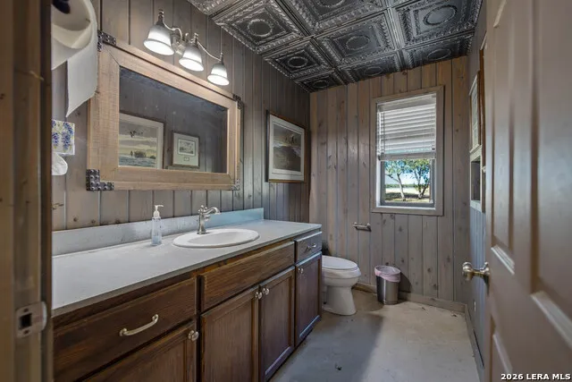 106 County Road 253 Poth, TX 78147